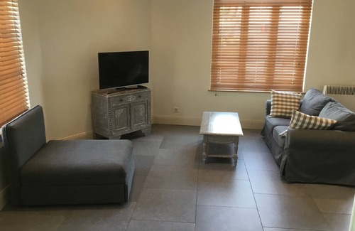 Hallines Apartamento | TARIFA ESPECIAL DISPONIBLE "Amplio estudio independiente"