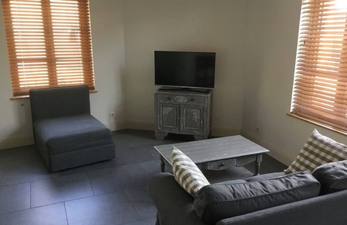 Hallines Apartamento | TARIFA ESPECIAL DISPONIBLE "Amplio estudio independiente"