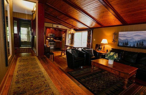 Champion Casa | Special…rent 2 nights get the 3rd night…FREE!