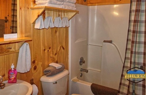 Cherokee Cabina | ¡Barefoot Memories es perfecto en Bryson City o Cherokee Cabin Rental para ti!