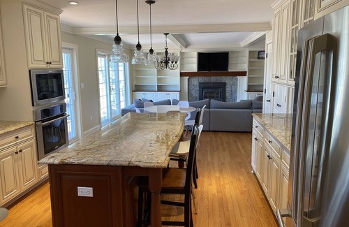 Madison Casa | Special winter rates CT home close to beaches, parks, hikes, local skiing
