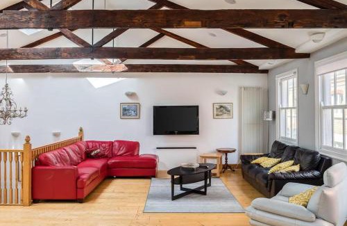 Kensington Casa | Specious Family Kensington 5-Bed House Sleeps 12