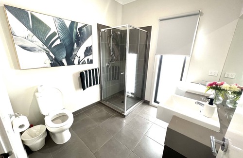 Point Cook Casa | Specious House in Point Cook