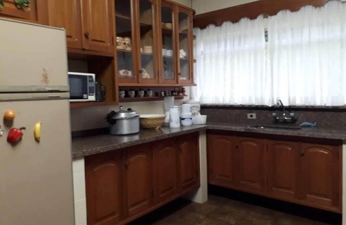 Cabreuva Casa | Sitio espectacular - 10 suites - Piscina de borde poco profundo, salón de baile y lago