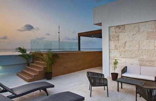 Colonia Centro Condominio | Spectacular 2BR Oceanview Condo w/ Rooftop Pool!