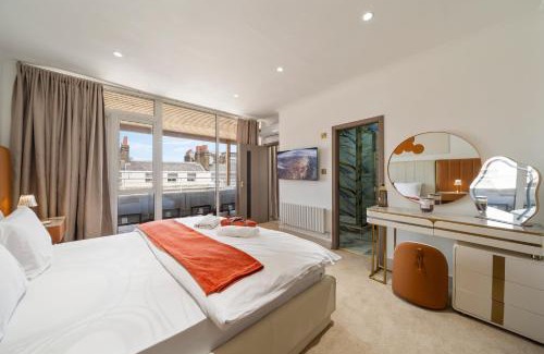 Mayfair Apartamento | Spectacular 3 Bedroom Penthouse with Private Terrace in Prestigious Mayfair H13