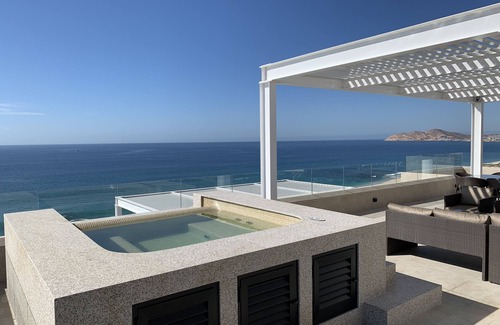 San Jose del Cabo Condominio | Spectacular 3 Bedroom OceanFront PH Condo with terrace and panoramic ocean views