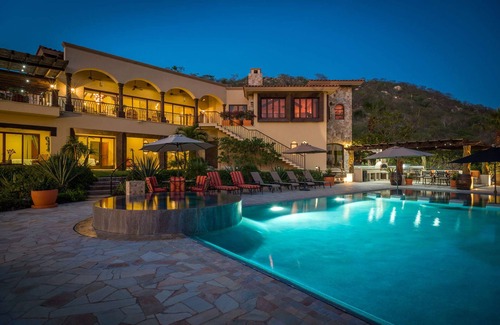 Cabo San Lucas Villa | Espectacular casa de 7 dormitorios con WiFi, aire acondicionado, piscina infinita, pozo de fuego + ¡Más!