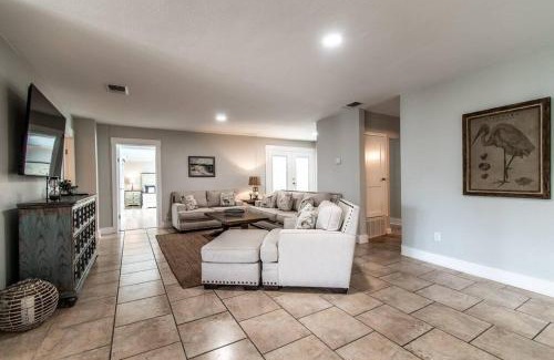 Bay Area Casa | Spectacular Adjoining Homes Waits