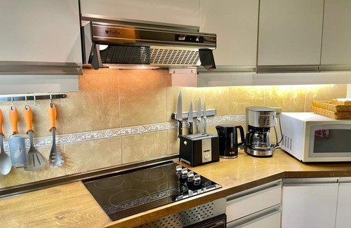Vina del Mar Apartamento | Privilegiada Ubicación a Orilla de Playa con Estacionamiento Subterráneo