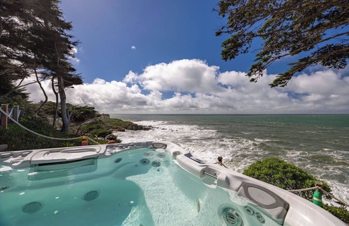 Montara Casa | Spectacular California Oceanfront Seaside Haven