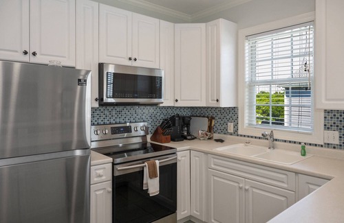 St. James Condominio | Spectacular Dog Friendly Marina Condo with Access to the St James Beach Club & Pool on Oak Island