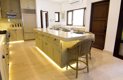 San Jose del Cabo Villa | Spectacular Estate Close to Beach, 7 Bedrooms, Gorgeous Villa!