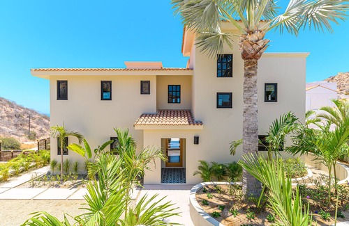 Rancho Cerro Colorado Casa | Spectacular family home on Rancho Cerro Colorado. Ocean view and beach access.