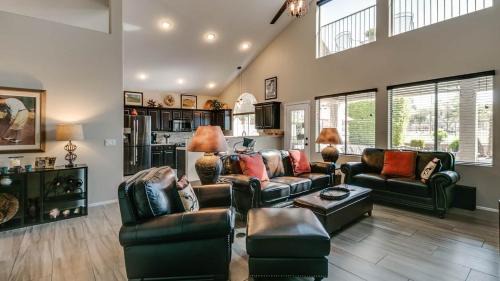 Superstition Springs Casa | Spectacular Golf Course Home with Pool and Views