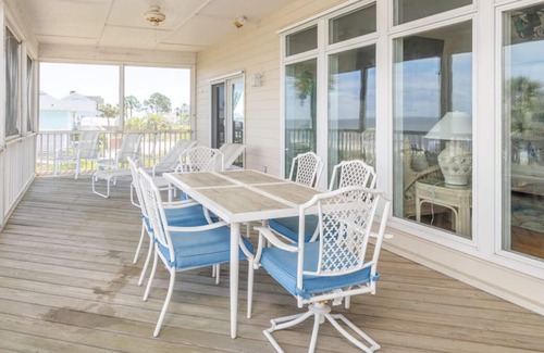 Beachwalk Casa | Spectacular Harbor Island home, with expansive screened-in porch, impressive ocean views, and privat