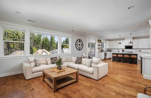 Beaverton Casa | Spectacular Hillside Escape w/ Valley Views, Game Room w/ Pool Table and Foosball, Huge Deck / Patio