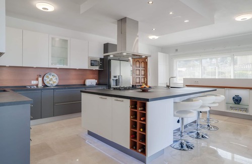 Mijas Villa | Spectacular Holiday Villa Overlooking the Mediterranean