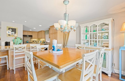 Hollywood Beach Casa | Spectacular home with rooftop deck, ocean view, & fireplace - 1 block from ocean