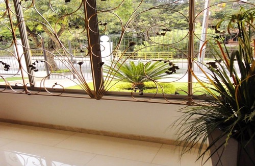 Cali Casa | ESPECTACULAR CASA CON PISCINA PRIVADA