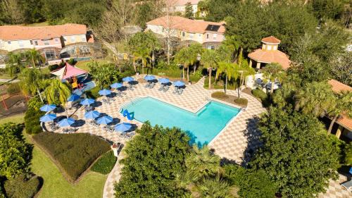 West Kissimmee Casa | Spectacular House with 3 BR - Private Pool, BBQ - Minutes from Disney!