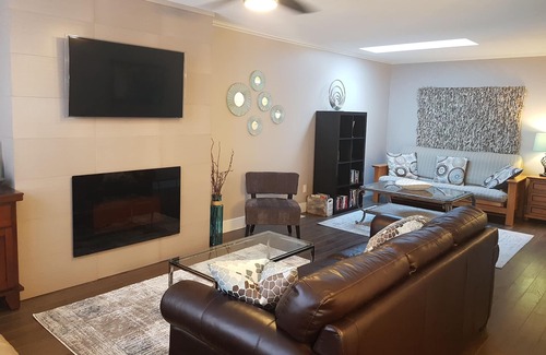 Central Okanagan Casa | Spectacular Lake Views - Pet Friendly!