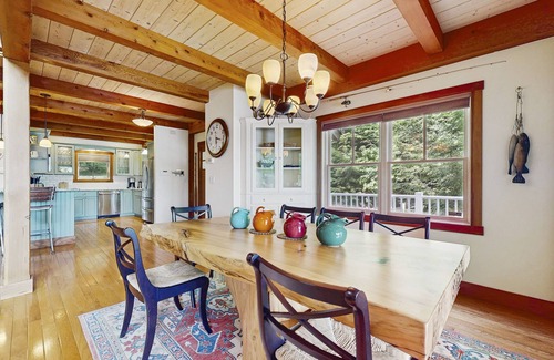 New Hampton Casa | Spectacular lakefront home w/ private dock, beach, swim platform, gazebo & porch