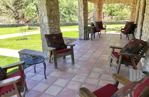 Rio Frio Casa | ESPECTACULAR RANCHO INICIO EN UN RANCHO DE ANIMALES EXÓTICOS PRIVADO Y TRABAJADOR