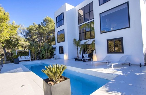 Olivella Casa | Spectacular modern design villa
