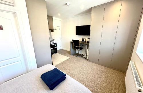 West Hendon Apartamento | Spectacular Modern, Private Apartment,15 Mins To Central London