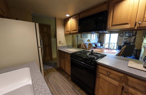 Purgatory Condominio | Spectacular Mountain Views! 2 Miles North of Purgatory! Heated Pool !