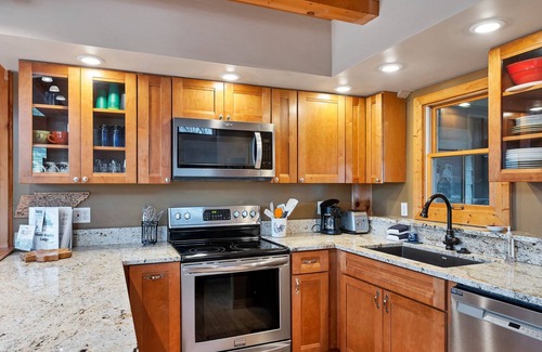 Townsend Cabina | Spectacular Mtn view ☛Hot Tub ☛Fire pit ☛Sleeps 13 ☛
