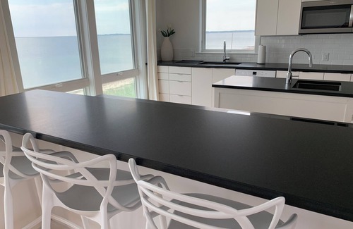 Cape Cod Casa | Spectacular Newly Constructed 3-Bedroom Beachfront Home in North Truro