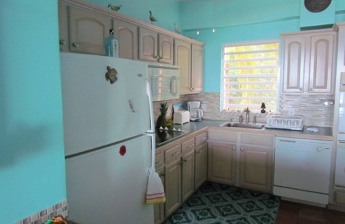 Cotton Valley Condominio | Spectacular Oceanview 2 Bedroom Coakley Bay Condo with AC & Wifi.