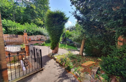 Leicester Casa | Spectacular Period Property Located In Leicester