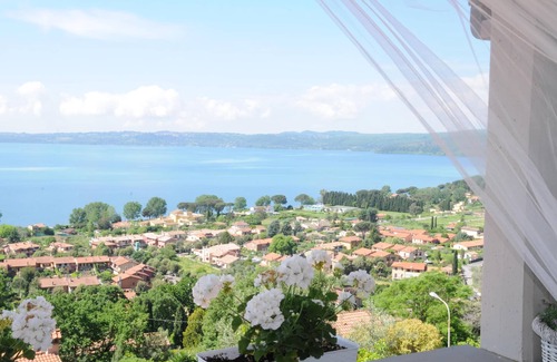 Lake Bracciano Apartamento | Espectacular vista al lago romántica Maison De Charme Wifi GRATUITO