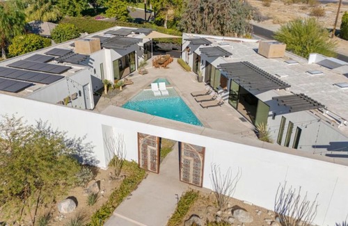 Racquet Club West Casa | Spectacular Resort-Style Oasis by Rather Be Properties