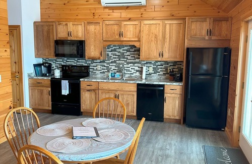 Clayton Apartamento | SPECTACULAR RIVERFRONT MARINA APARTMENT 2-BR, 2-Bath in the village of Clayton