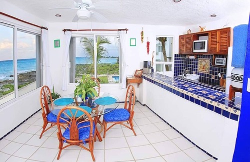 Akumal Condominio | Spectacular Sea Views! Bikes! Pool! Brand New Kitchen!
