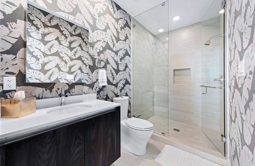 Central Fort Lauderdale Apartamento | Spectacular Skyline and Ocean Views from Luxurious Flow-Through Penthouse