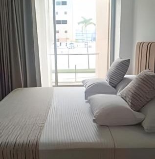 Zona Norte Apartamento | Vista impresionante y cama king en Baia Kristal
