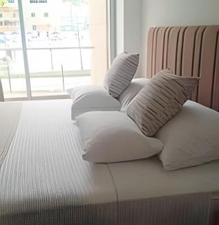 Zona Norte Apartamento | Vista impresionante y cama king en Baia Kristal