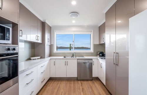 Sandy Bay Apartamento | Spectacular View Modern Comfort