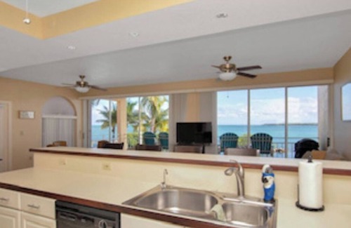 Long Key Casa | Spectacular Views of Ocean with Pool and Boat Slip.