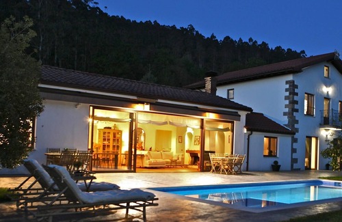 La Cavada Villa | Impresionante villa entre mar y montaña