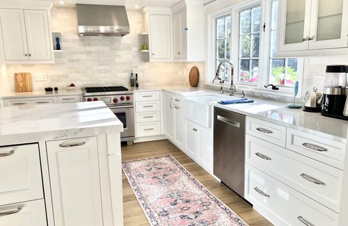 Silver Beach Casa | ¡Espectacular casa frente al mar en Cape Cod, frente al mar y playa, aire acondicionado, Wifi Wifi y parrilla!