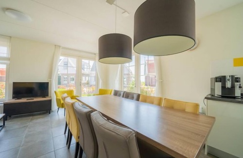 Uitdam Casa | Speeltoren 8 by Interhome