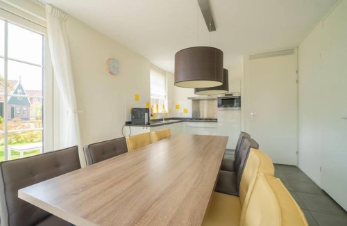 Uitdam Casa | Speeltoren 8 by Interhome