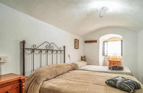 Guadix Casa | Spend a special vacation in this traditional and cozy cottage in Gaudix.