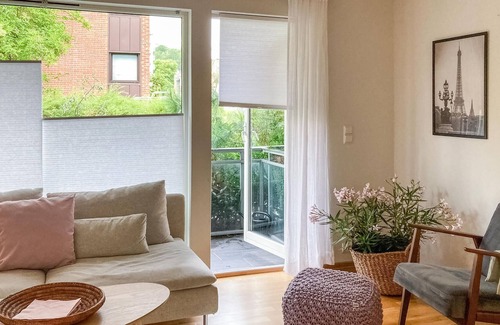 Kristiansand Apartamento | Spend a wonderful vacation in this comfortable apartment near Ford and the sea.